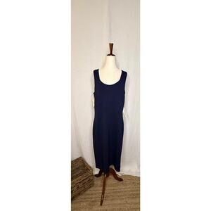 Vintage St. John Basics Navy Santana Knit Shift Dress
Size 14
NWT